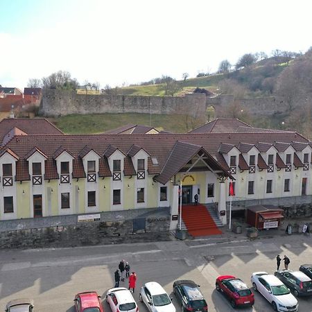 ברטיסלאבה Hotel Hradna Brana מראה חיצוני תמונה