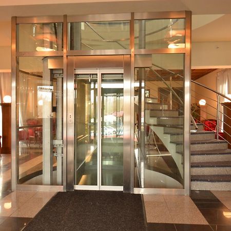 ברטיסלאבה Hotel Hradna Brana מראה חיצוני תמונה