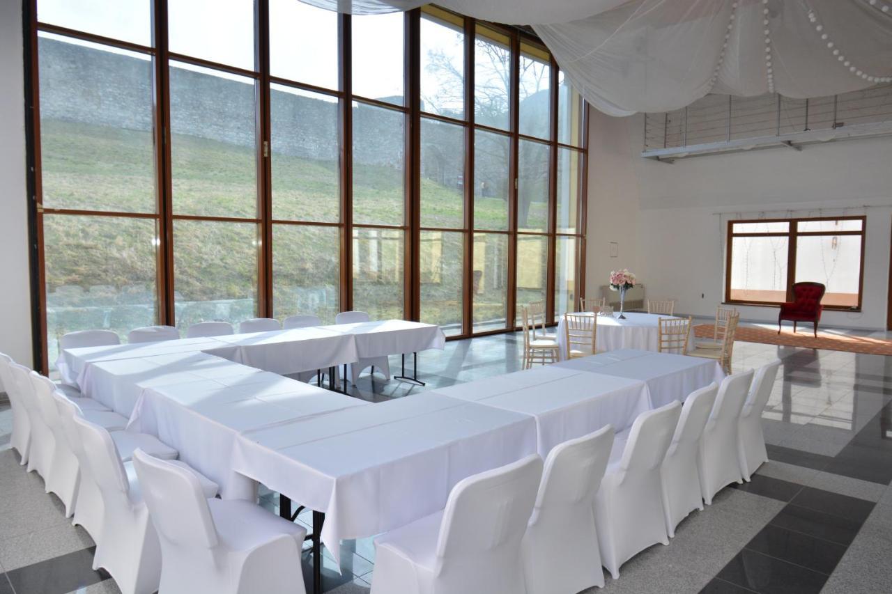 ברטיסלאבה Hotel Hradna Brana מראה חיצוני תמונה